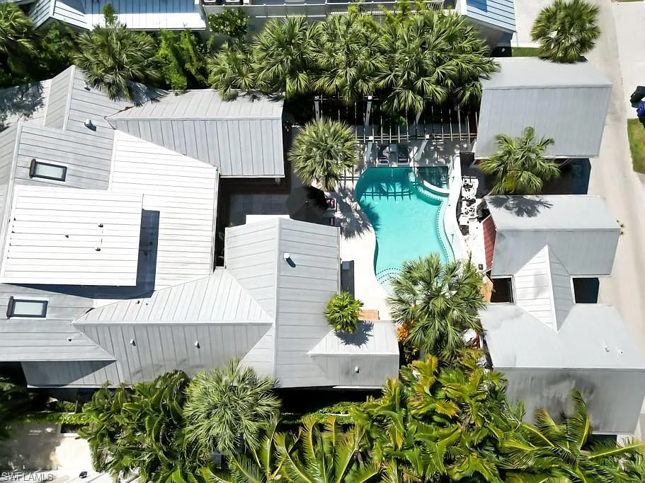 5 bed, 6.0 bath, 4500 sqft, $75,000 — Photo 4