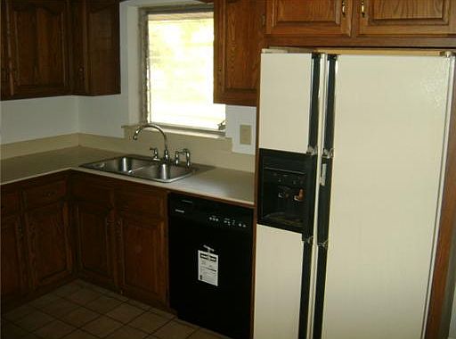 4th image of 3310 Plymouth Pl