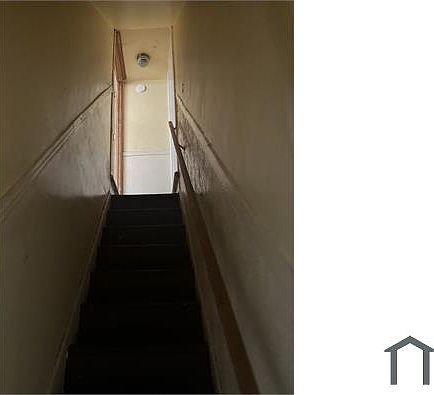 2nd image of 2030 Wilkens Ave #2