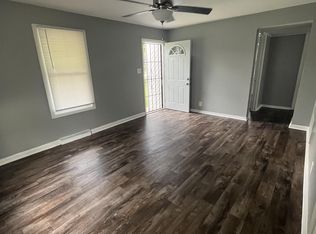 368 Calhoun St, Gary, IN 46406