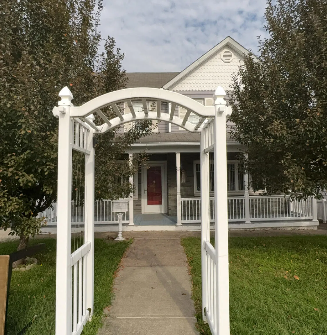 2 bed, 1.0 bath, 1067 sqft, $1,400 — Photo 1