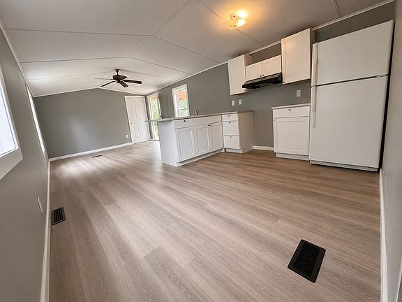 4th image of 111 Dunn Rd