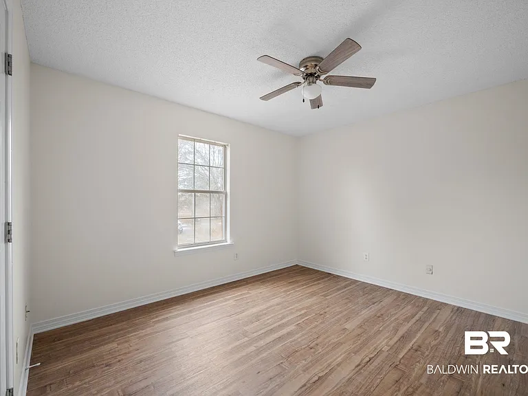 20938 Liberty Ln — Photo 7