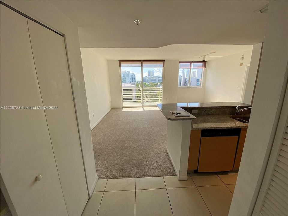 1st image of 18800 NE 29th Ave APT 909
