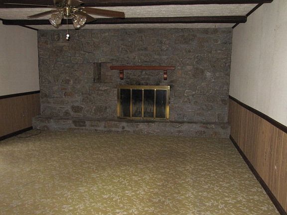 4th image of 212 Idlewood Ln
