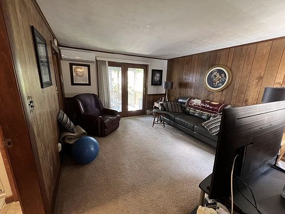 5th image of 161 Otis St #2