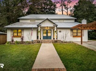 211 Orange Ave, Fairhope, AL 36532