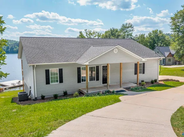 2023 Mohawk Cliff Rd, Ohatchee, AL 36271