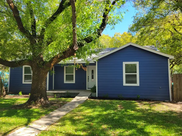 1313 Bridges St, Denton, TX 76208
