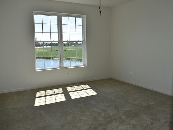 4th image of 8624 Archer Ave #C