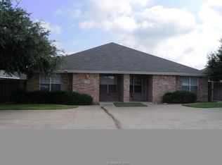 2331 Pronghorn Ln, College Station, TX 77845