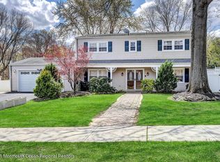 17 Poet Dr, Matawan, NJ 07747