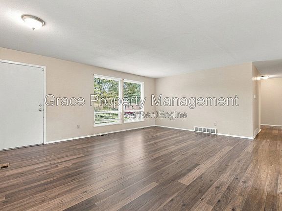 2nd image of 11565 Monroe St