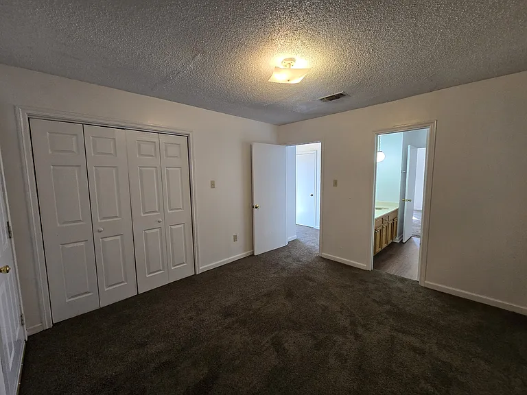 120 Oak Ridge Ave #A — Photo 8