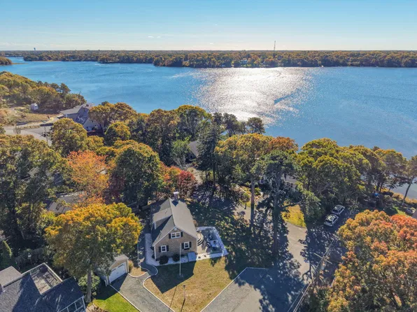 18 Ebb Road, Yarmouth Port, MA 02675