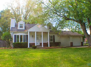 402 Glenwood Rd, Rossford, OH 43460