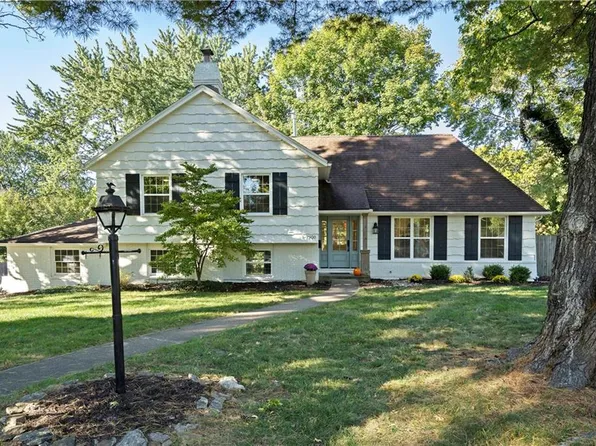 7900 Granada Rd, Prairie Village, KS 66208