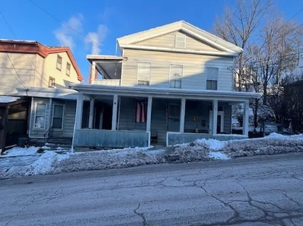 9 E Main St, Weatherly, PA