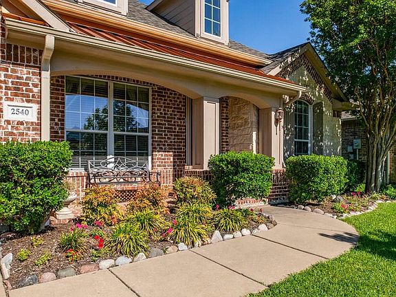 3rd image of 2540 Indian Hills Dr