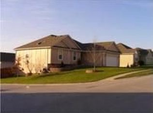 1804 NW Hedgewood Dr, Grain Valley, MO 64029
