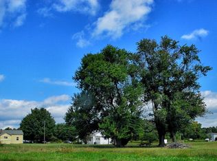 1693 Irvington Rd, Weems, VA 22576