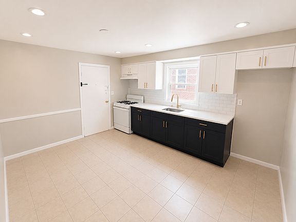 2nd image of 229 Eastern Pkwy Floor 1
