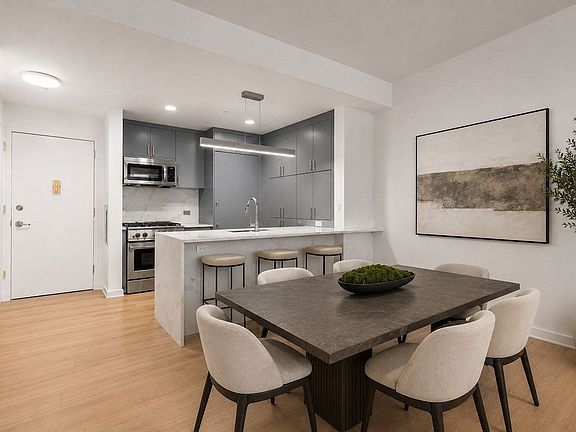 3rd image of 5-49 Borden Ave #2J