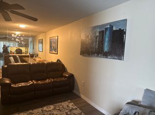 4047 Lake Bayshore Dr, Bradenton, FL 34205