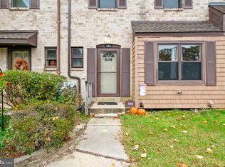 198 Bishop Dr, Aston, PA 19014