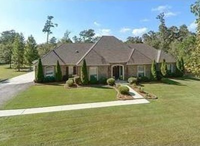 293 Perrilloux Rd, Madisonville, LA, 70447