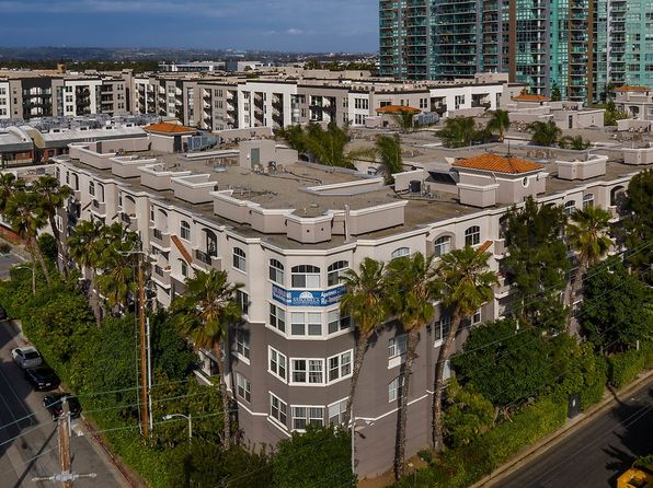 13701 Marina Pointe Dr APT 428