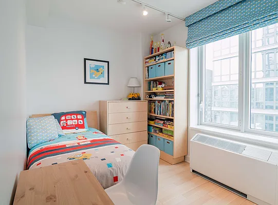 Rented by BLU Real Estate | media 26