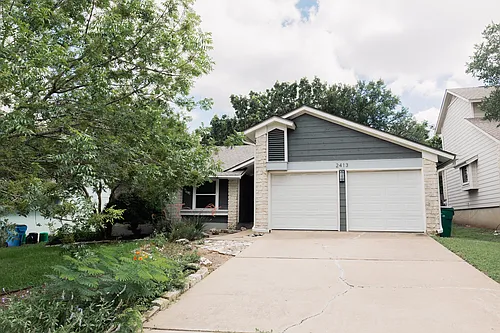 2413 Wood Chase Trl Photo 1