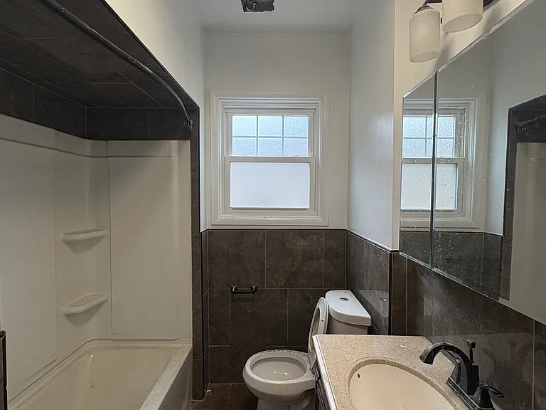 217 Bancroft Ave #1 — Photo 5