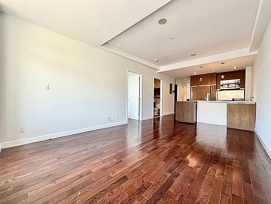 5th image of 601 Ocean Pkwy APT 3C