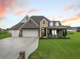 10216 S 221st East Ave, Broken Arrow, OK 74014