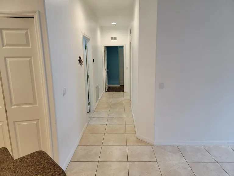 115 Majestic Bay Ave — Photo 11