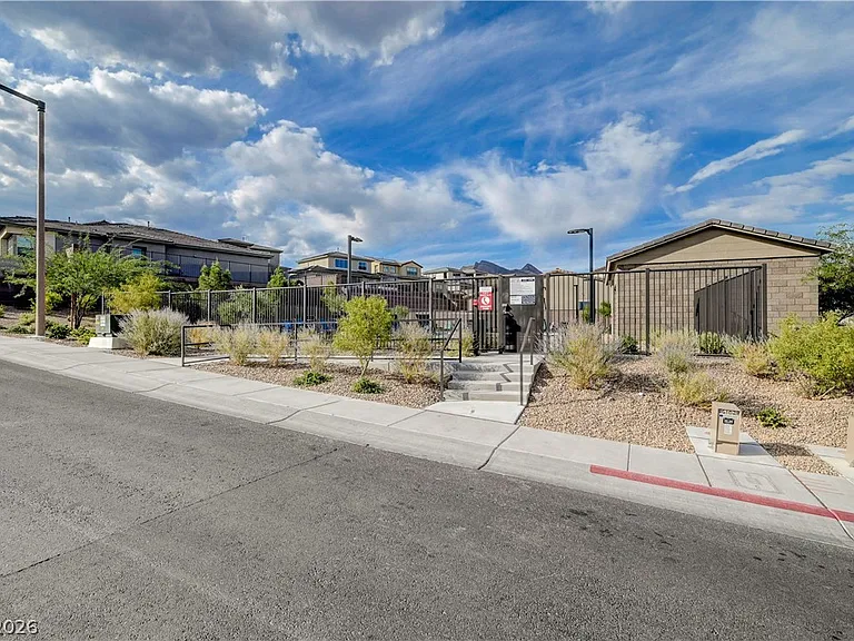 11803 Giroma Ave — Photo 43