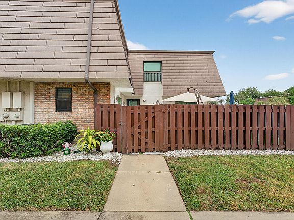 5th image of 2692 NW 99th Avenue #2692