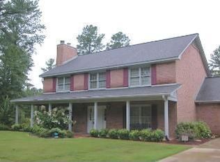 1317 Ridgewood Dr, Starkville, MS 39759