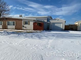 609/611 Talon St, Gwinn, MI 49841