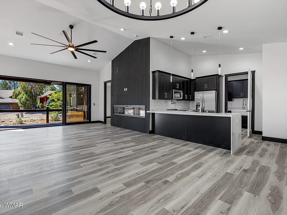 2755 W Villa Loop #1