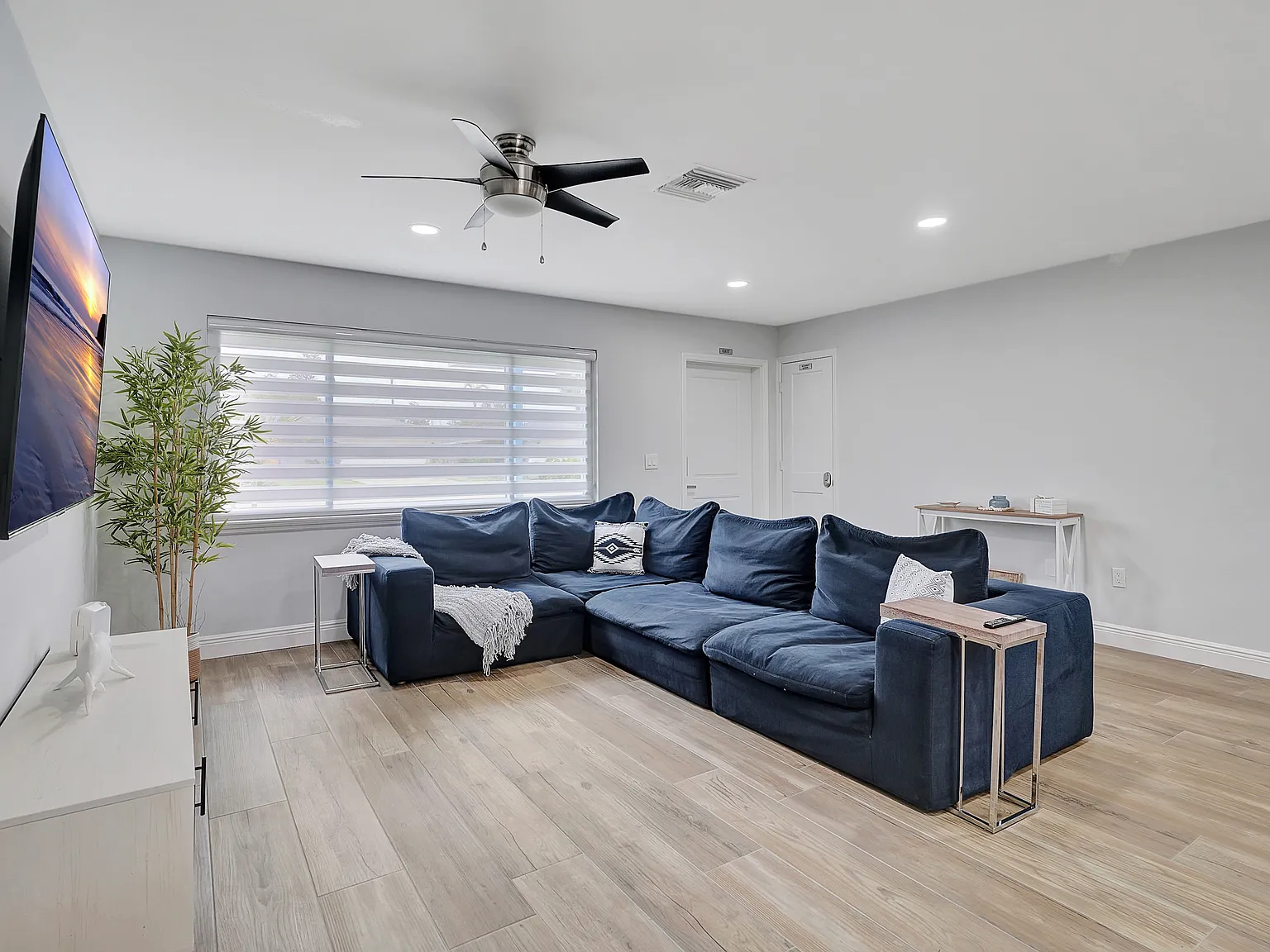 3 bed, 1600 sqft, $4,300 — Photo 4