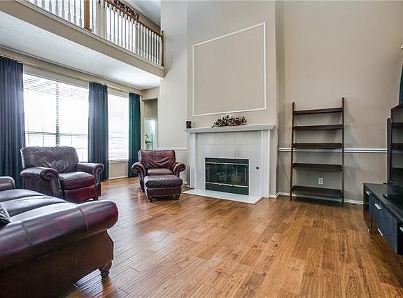 4th image of 3311 Abingdon Dr