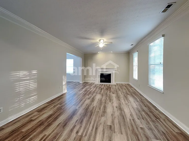 6213 Womersley Dr — Photo 5