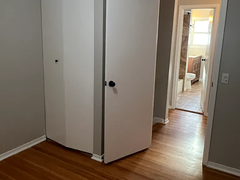Upstairs bedroom 1