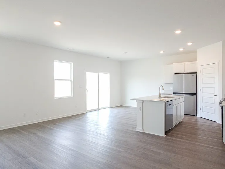 4176 Viceroy St — Photo 4