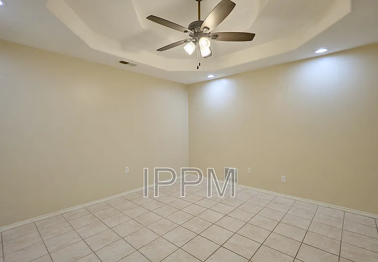 2609 Thomas Ln — Photo 20