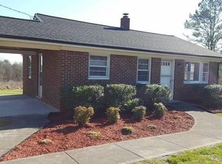 22 Round Hill Rd, Rocky Mount, VA 24151