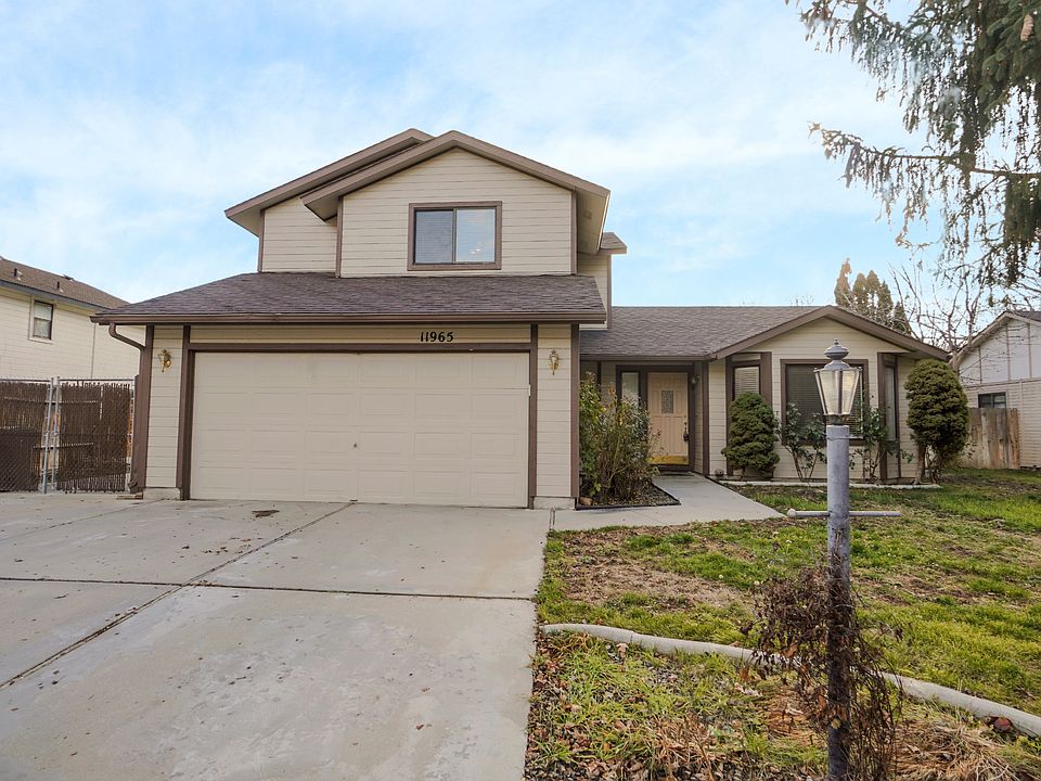 1st image of 11965 W Gunsmoke Dr